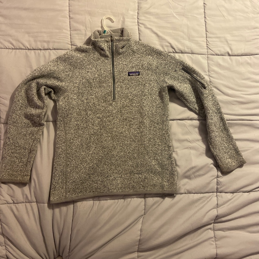 Women’s gray Patagonia half zip.